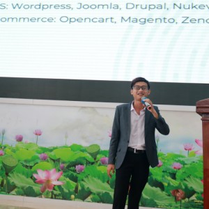 CEO Nguyễn Minh Phụng chia sẻ tại ĐH Thủ Dầu Một